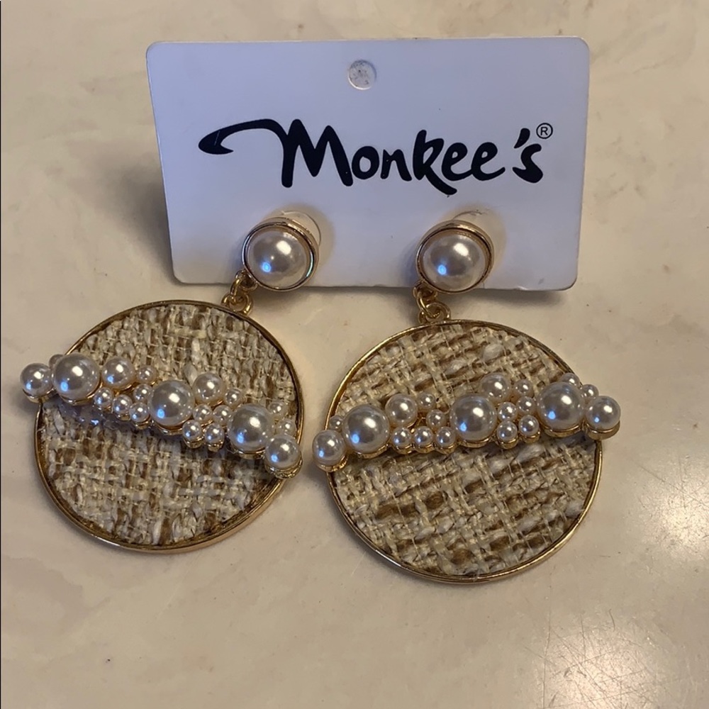 Monkee’s gold and pearl earrings